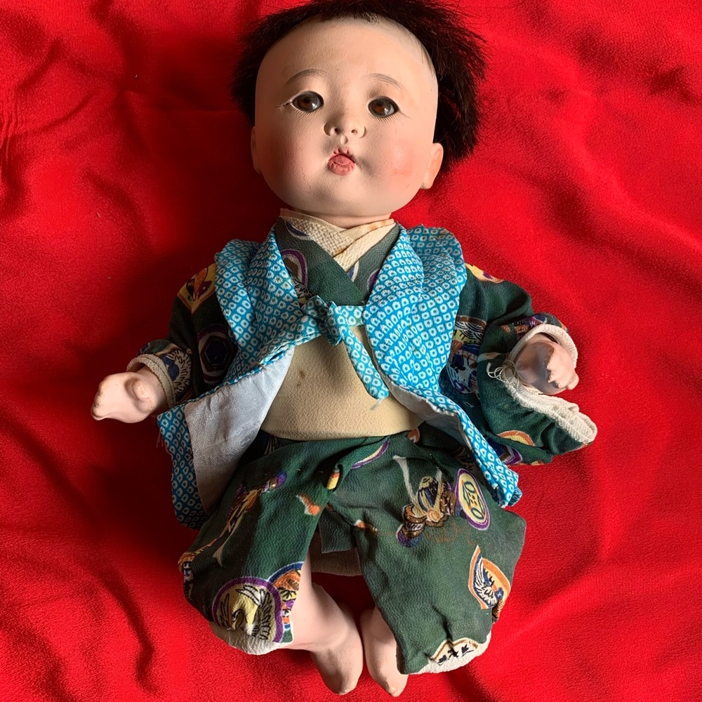 v.t.g Ichimatsu Doll with Traditional Outfit - Picture 2 of 7